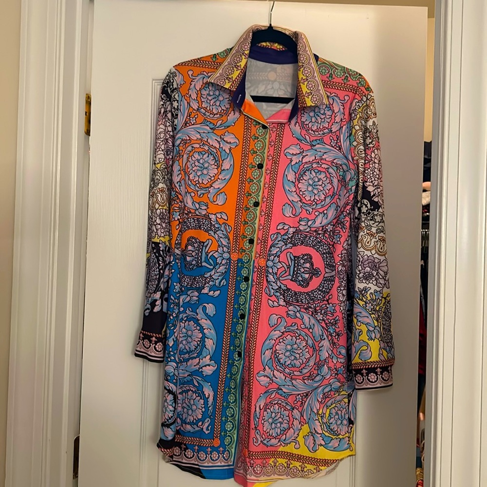 NWOT Beautiful Multicolor Designed Button Down Ling Top Dress Size S